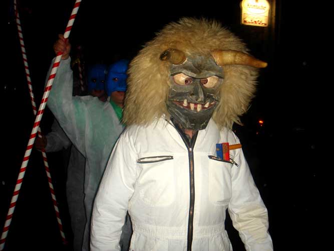 Nachtumzug der Alt-Linner Junggesellen am Schw&ouml;rdonnerstag 2008