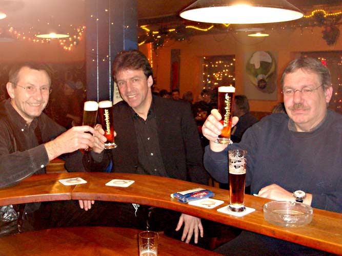 K&ouml;nigshof-Brauerei etabliert sich im Caf&eacute; Konkurs