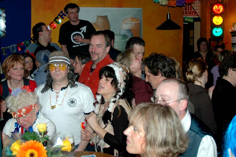 Nicht nur ein "Jeck" feiert seinen Geburtstag am Rosenmontag!