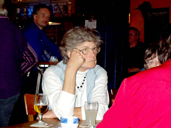 Carpe Diem. Isabel Lea-Plaza Gluschak liest im Caf&eacute; Konkurs.