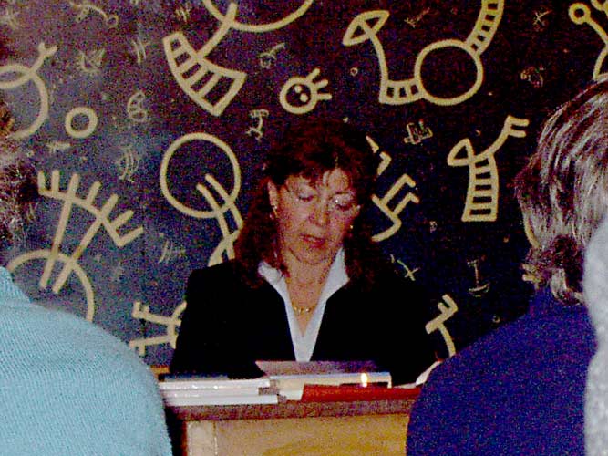 Carpe Diem. Isabel Lea-Plaza Gluschak liest im Caf&eacute; Konkurs.