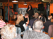 Vicki Vomit Auftritt im Café Konkurs 2009