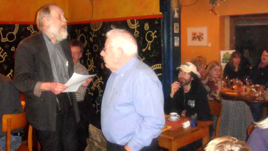 "&Uuml;ber Samt und Seide zum Kanvas", Ausstellung von Horst Kroppen im Caf&eacute; Konkurs