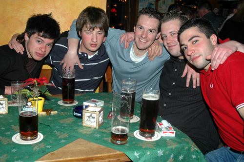 Bild zu Scheinheiligabend im Caf&eacute; Konkurs